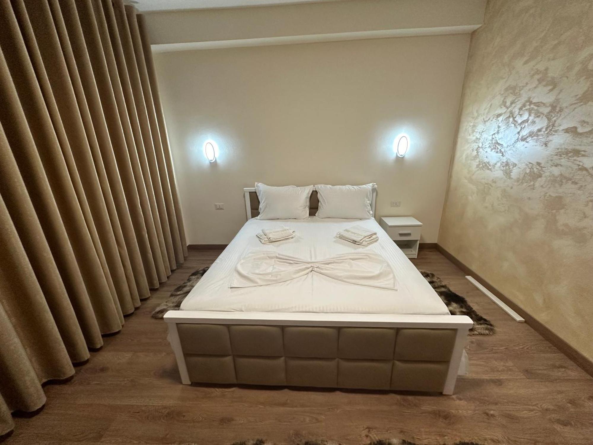 Guni Inn Krujë エクステリア 写真