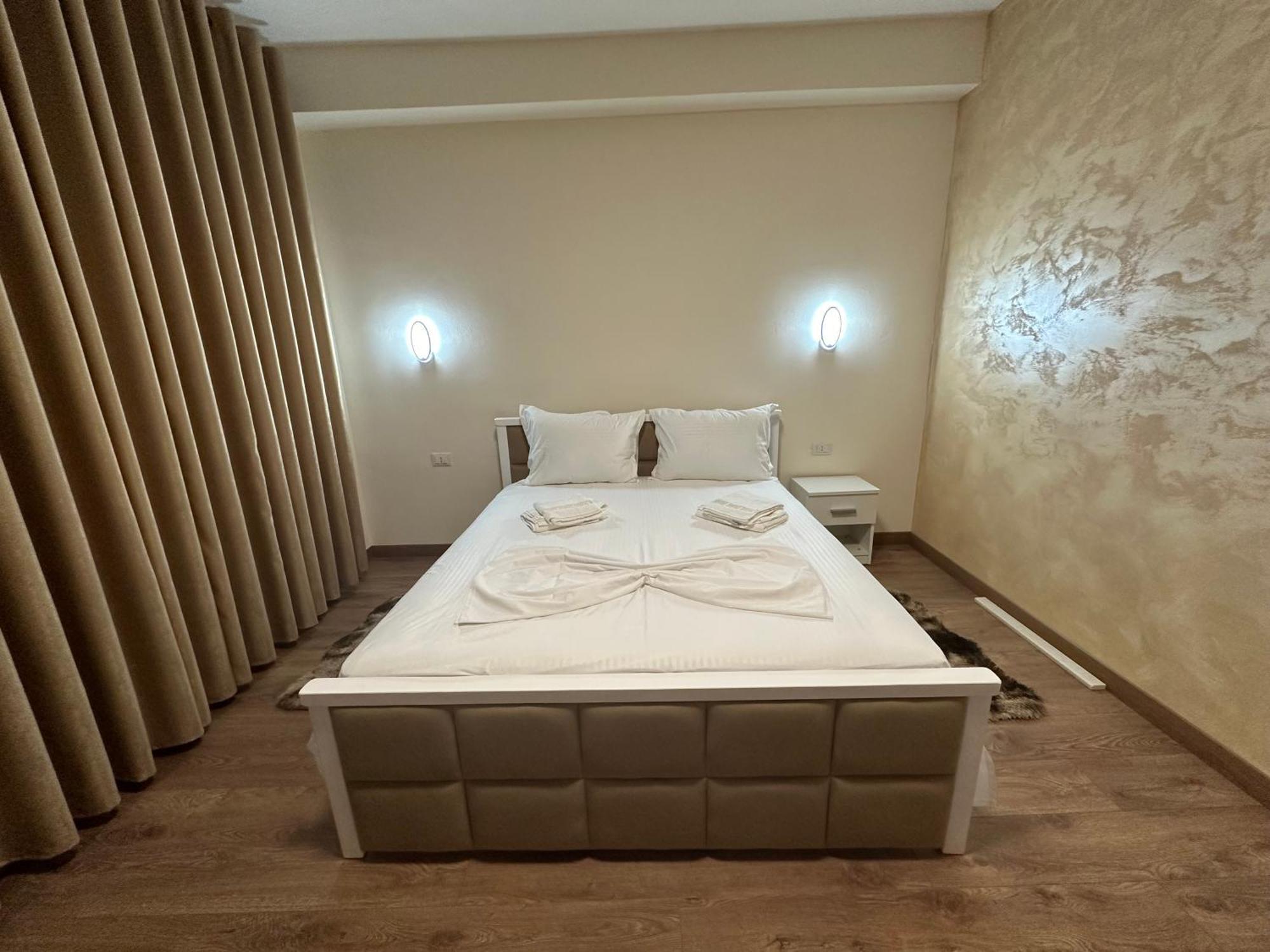 Guni Inn Krujë エクステリア 写真