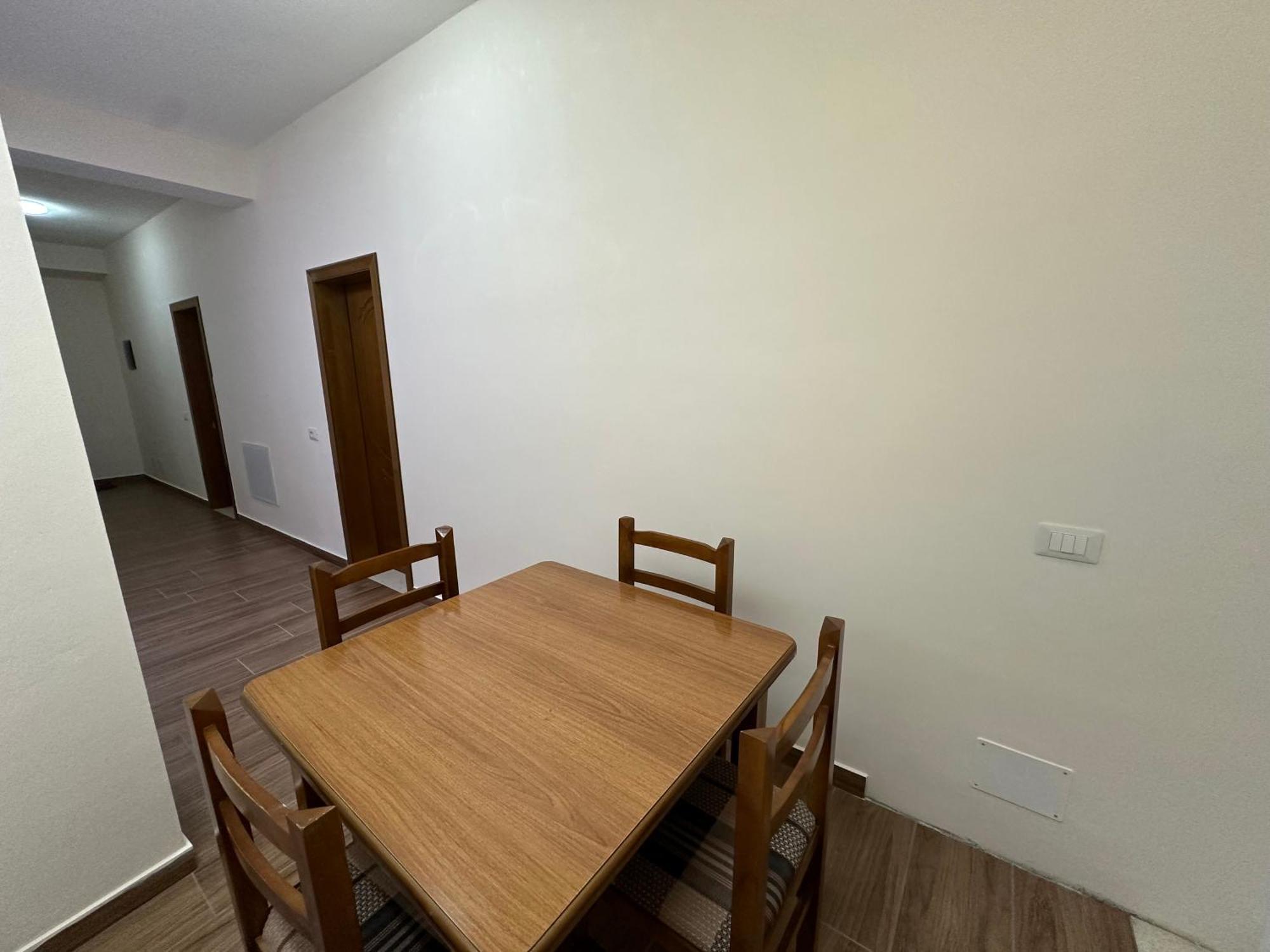 Guni Inn Krujë エクステリア 写真